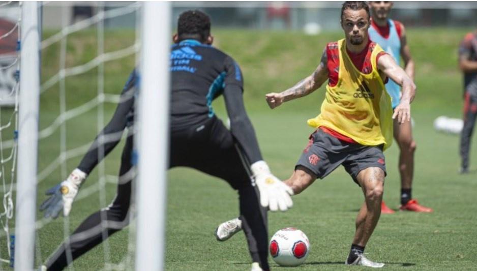 Flamengo aguarda nova oferta oficial para sacramentar venda de Michael ao Al Hilal