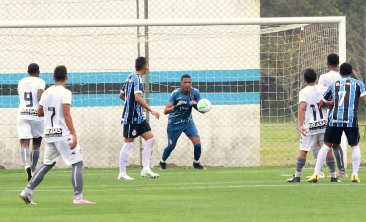 Goleiro Adriel é convocado para a Seleção Brasileira Sub-20