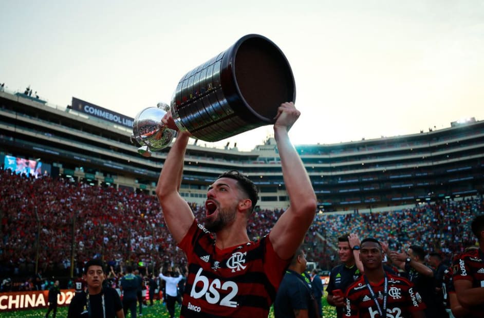 Estou com vocês, Marí celebra título da Libertadores e agita torcida