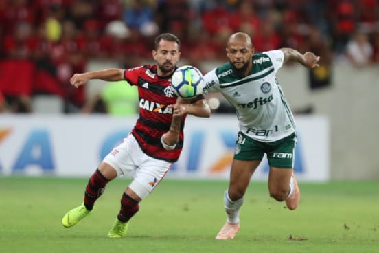 Ídolo do Flamengo diz que equipe demorou a trocar de treinador: “Entregou o Brasileirão para o Palmeiras”