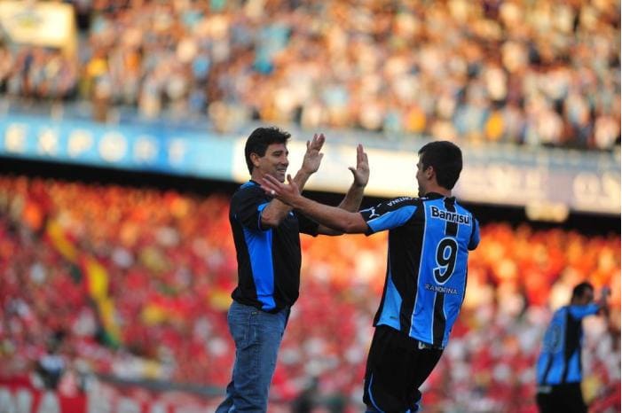 Há 10 anos, Renato disputava seu primeiro Gre-Nal como treinador