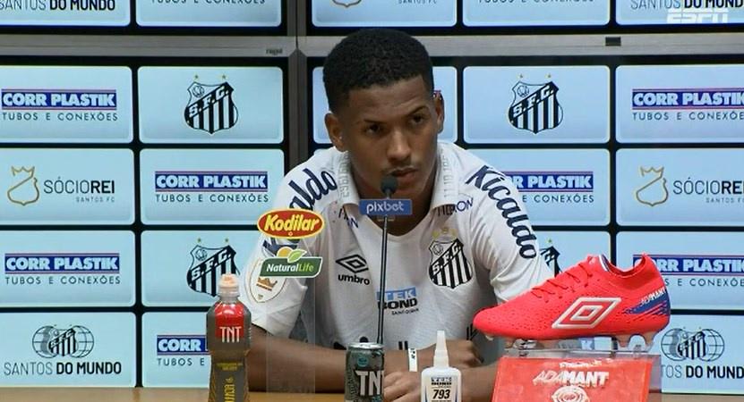 Ângelo no Flamengo? Joia do Santos é questionado sobre rumores e diz o que planeja para 2023