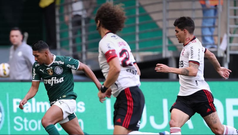 Palmeiras venceu 1 dos últimos 10 jogos contra o Flamengo