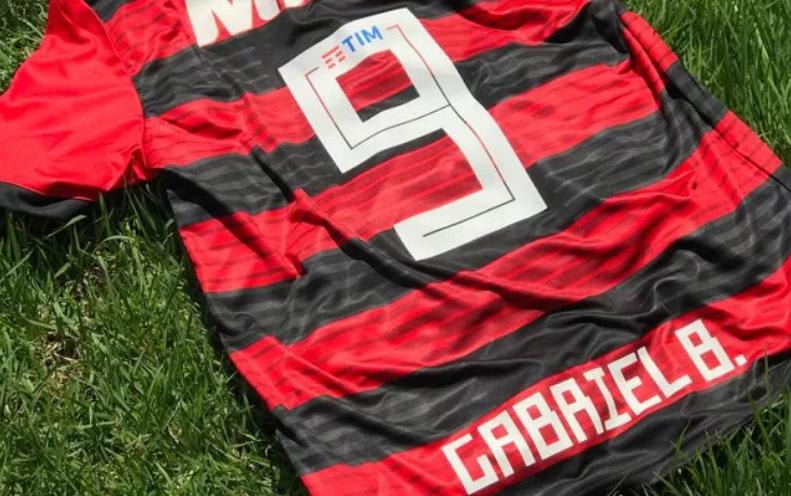 Flamengo fecha com empresa de consórcios, e marca será estampada nas costas da camisa