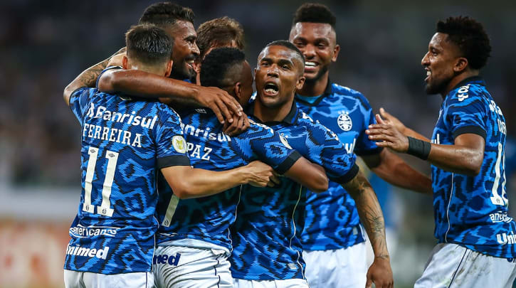 Dirigente do Grêmio promete “entregar o clube com as contas em dia e na Série A”