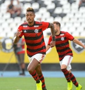 GOOOOOOOOOOLLL! Bruno Henrique  abre o placar para o Flamengo