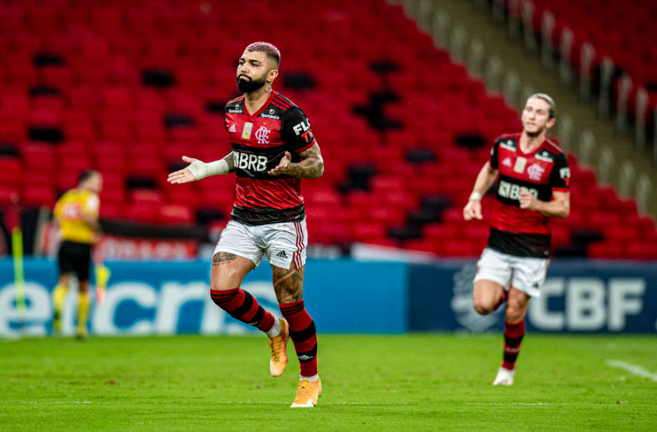 O Gabigol parece não saber mais jogar de centroavante, critica Zinho