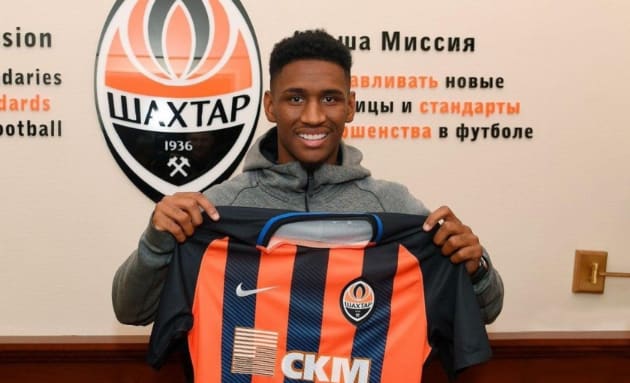 Ex-Grêmio, Tetê é apresentado ao Shaktar Donetsk