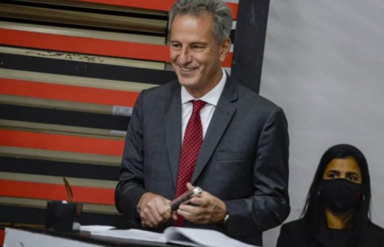 Flamengo fecha contratação de dois jogadores que estavam no Palmeiras