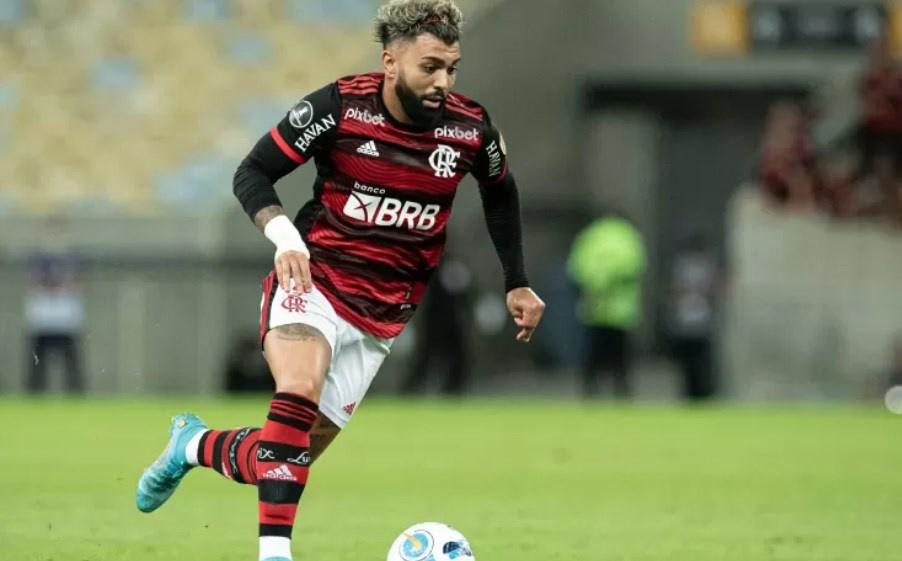 Gabigol se reinventa como meia e vira trunfo para Paulo Sousa