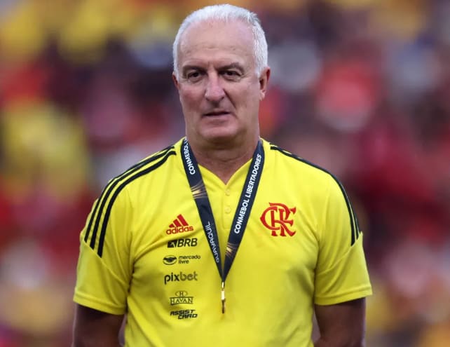 Em enquete, maioria dos torcedores do Flamengo reprova saída de Dorival