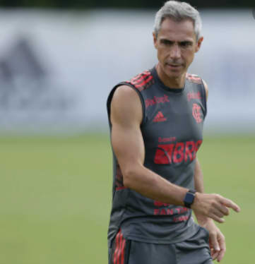 OPINIÃO: Paulo Sousa não abriu mão de suas ideias no Flamengo