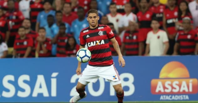 Agente se reunirá com a nova direção e deixa futuro de Cuéllar no Flamengo em aberto