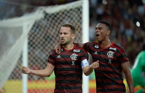 Líder em partidas e assistências, Everton Ribeiro vira protagonista no Flamengo