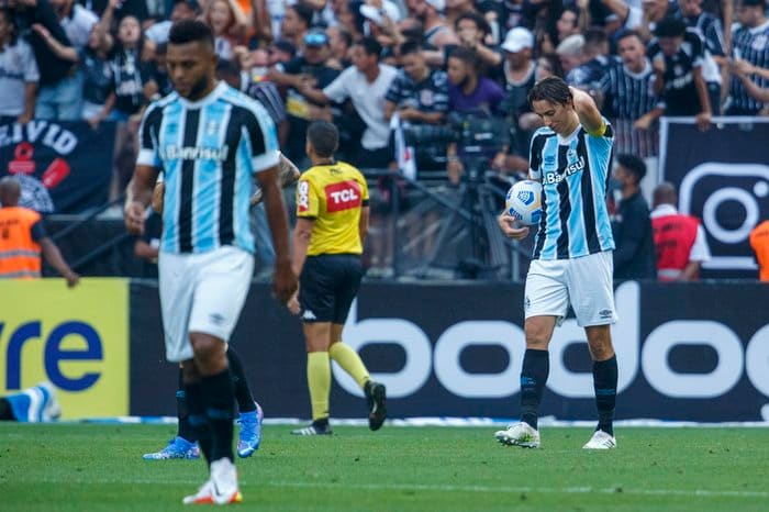 [OPINIÃO] O Grêmio ainda respira