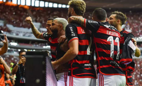 Confusão entre Internautas com Pênalti em Flamengo x Criciúma