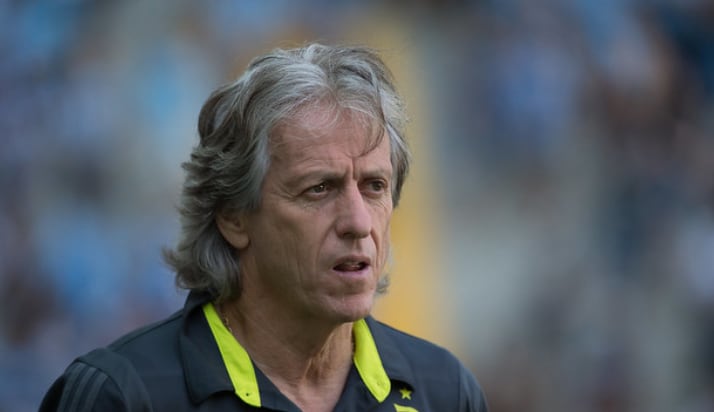 Milton Mendes enaltece conceito de Jorge Jesus e incentiva: “Deveria ser modelo para novos estudos”