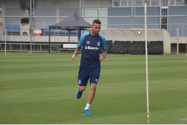 Luan segue fora no Grêmio e não enfrenta o Vasco pelo Brasileirão