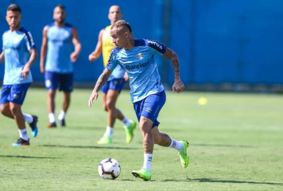 Grêmio finaliza preparação sem indicação de time para pegar a Católica