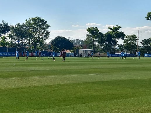 Bahia x Cruzeiro: Arrascaeta sai mais cedo, e auxiliar esboça time reserva para jogo em Salvador