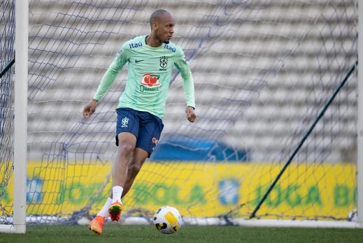 Fabinho lembra final do Mundial contra Flamengo e vê clube como favorito para vencer o Real Madrid