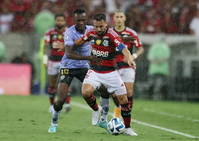 Everton Ribeiro volta a ser reserva no Flamengo em dois jogos seguidos depois de três anos