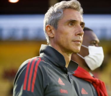 Pressionado, Paulo Sousa tem dor de cabeça para montar Flamengo e pode fazer mudanças importantes na Libertadores