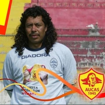 Adversário do Fla tem ex-Corinthians, surgiu da Shell e teve Higuita dopado