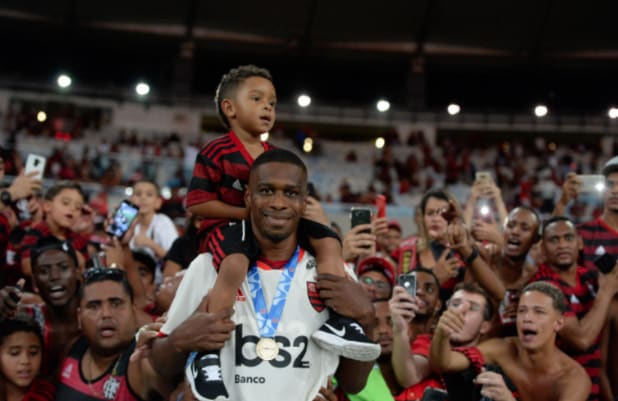 Sempre serei parte da nação, diz Juan em carta para a torcida do Flamengo