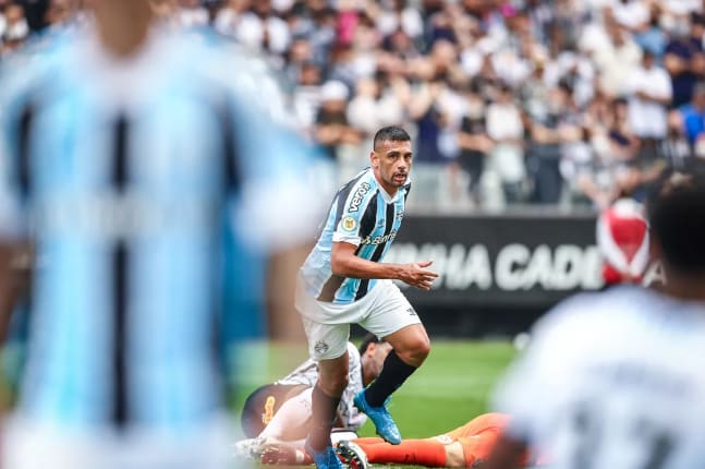 Grêmio sustenta clima de final para motivar torcida e jogadores em luta contra o rebaixamento