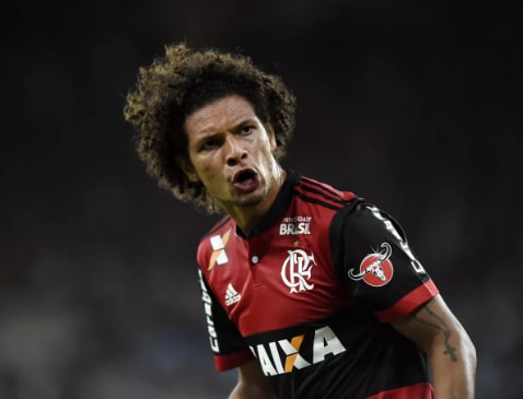 Willian Arão revela conversa com Abel Braga no Flamengo: “Ele dá confiança”
