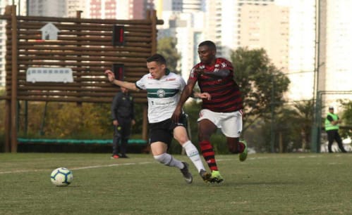 Flamengo Sub-20 goleia Coritiba em primeiro jogo do Campeonato Brasileiro