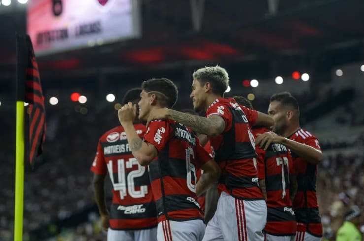 Destaques contra Vasco e Flu, Ayrton Lucas e Pedro protagonizam gols do Flamengo; veja números