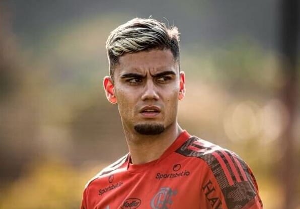 Após ser vaiado, Andreas Pereira manda recado para torcida do Flamengo