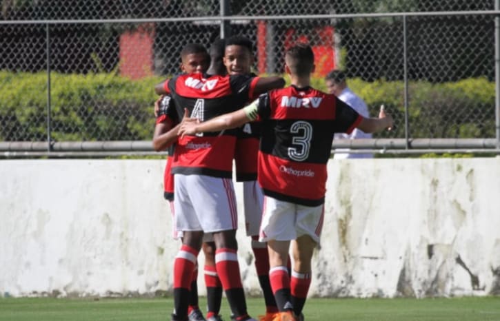 Sub-16 vence mais uma pelo Torneio Guilherme Embry