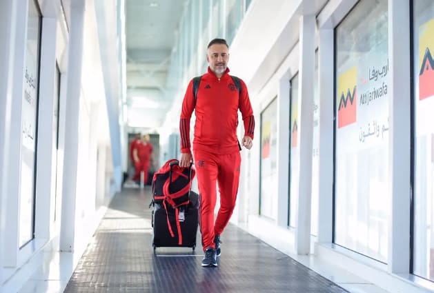 Vítor Pereira jogará primeiro clássico pelo Flamengo em busca de nova equipe