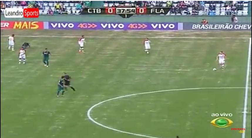 VÍDEO - Gol Eduardo da Silva, Coritiba 0 x 1 Flamengo - Série A 13/06/2015