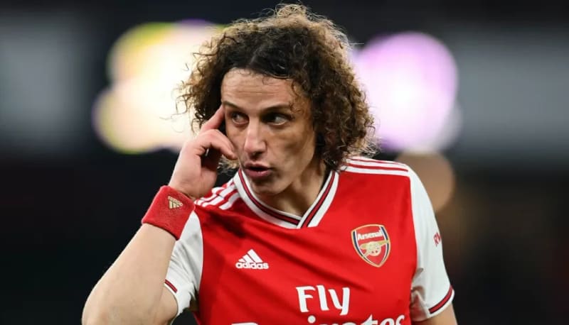 Segundo jornal, Benfica desiste da contratação de David Luiz