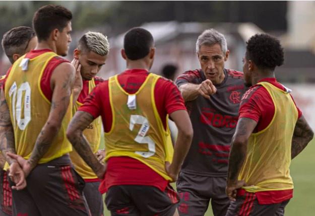 #FechadocomPauloSousa: em redes sociais, torcedores do Flamengo dão apoio a técnico