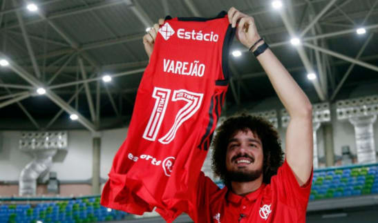 Surpreso, Flamengo se pronuncia após saída e alfinetada de Varejão