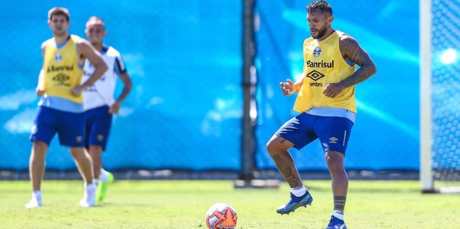 Montoya comemora “boa comunicação” na estreia como titular e no Grêmio