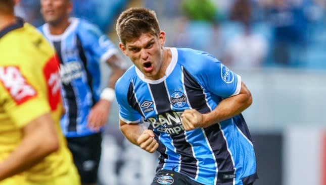 Kannemann lamenta chances perdidas pelo Grêmio e reclama de pênalti