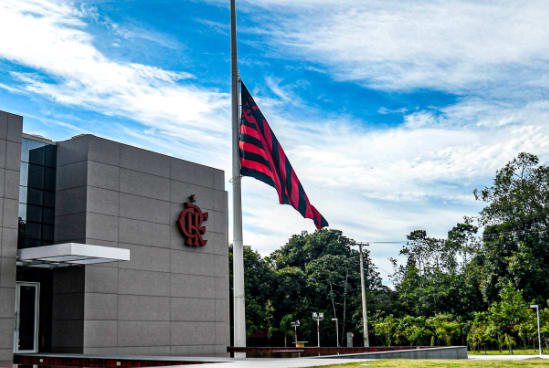 Flamengo volta a pedir adiamento de jogo contra o Palmeiras