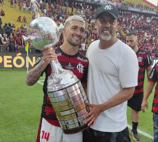 Empresário de Arrascaeta, do Flamengo, reclama de decisão do Rei da América: Injustiça