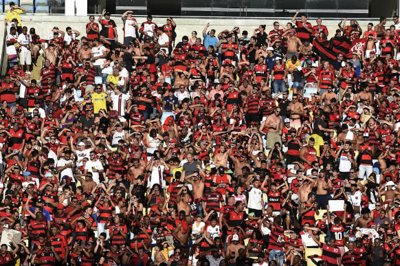 Flamengo solicita antecipação de jogo com Atlético-PR para sábado e aguarda posição da CBF