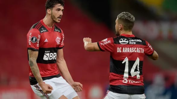 Sufoco: com gol no fim, Flamengo empata com a LDU e avança às oitavas de final