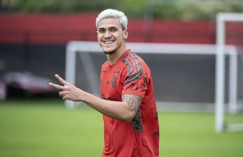 Contrariado, Flamengo mantém a postura de não liberar Pedro para as Olimpíadas; dirigente questiona CBF