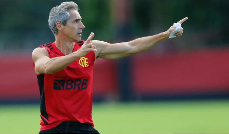 Paulo Sousa vê Fla repetir erros e busca time mais eficaz para mudar rumo