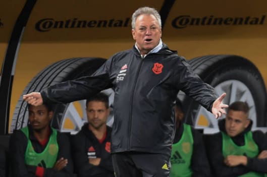 Flamengo de Abel Braga trava luta contra acomodação