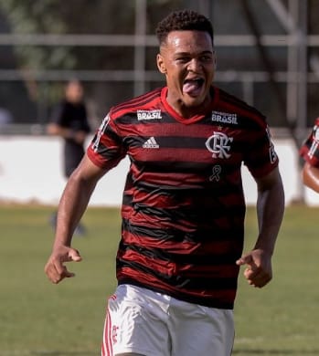 GOOOOOOOOOOOLLL! Rodrigo Muniz vira o placar para o Flamengo